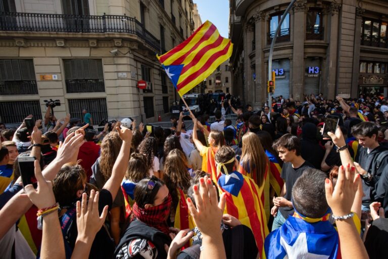 catalan independence separatist movement 3000
